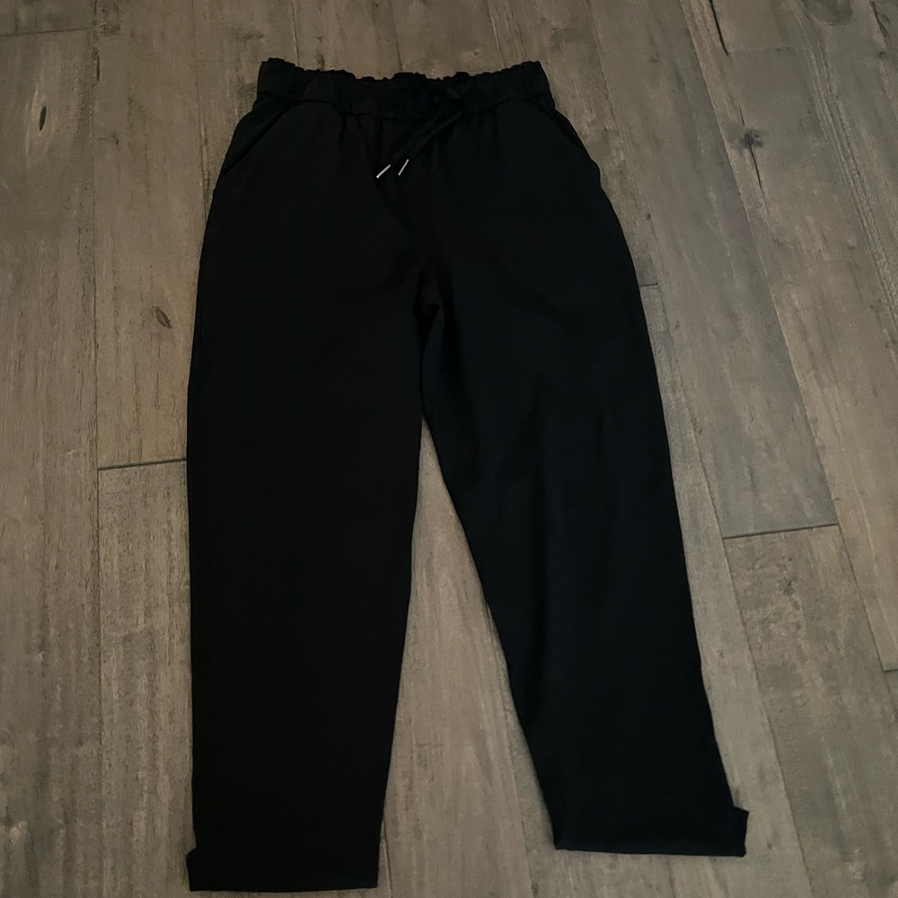 Lululemon black pants